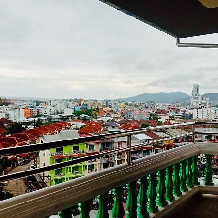 Jiraporn Hill Resort Patong Exterior foto