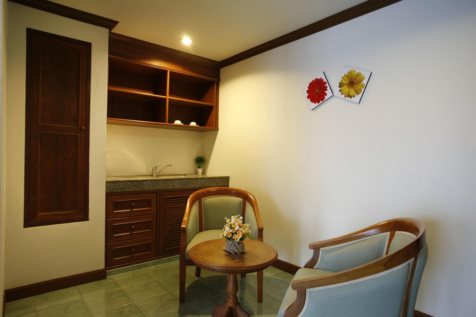 Jiraporn Hill Resort Patong Exterior foto