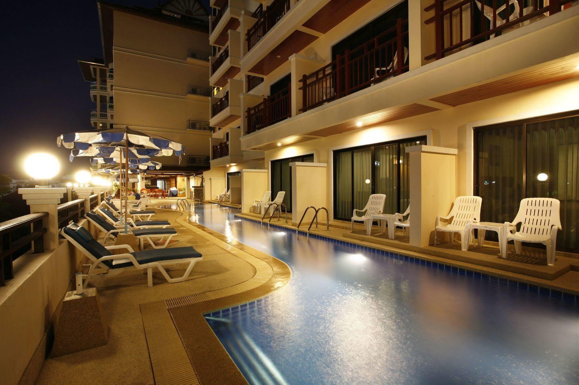 Jiraporn Hill Resort Patong Exterior foto